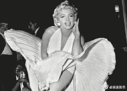 夢露雕像被偷 其粉絲自發組織破案